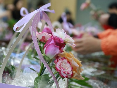 當(dāng)科技邂逅花香——倍斯特春日員工插花沙龍點(diǎn)亮創(chuàng)意與溫情